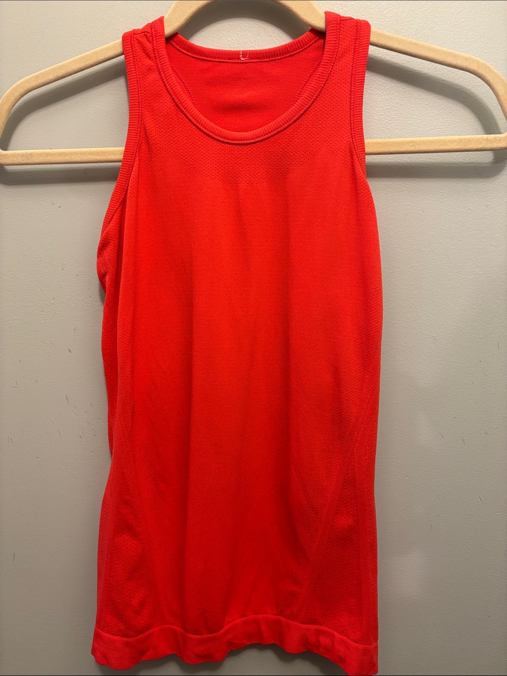 Athleta Girls Tank. Size M Coral